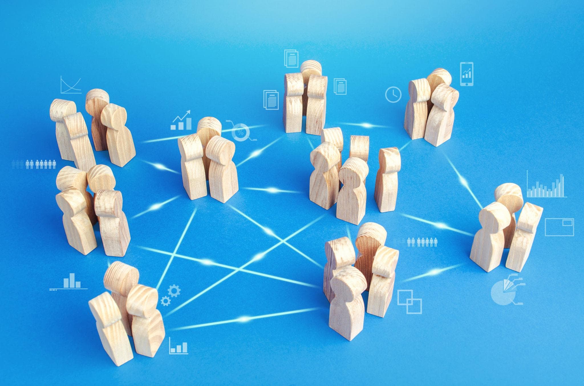 The Emergence of Self-Operating Organizations